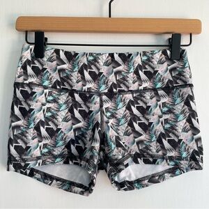 FLEO Workout Shorts 2.5in Inseam Black Gray White Stretch XS